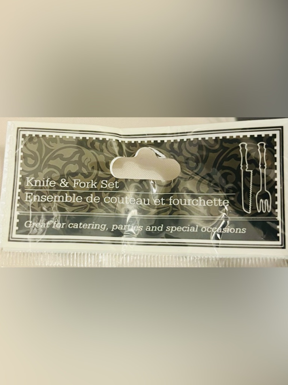 GREENBRIER Clear Plastic Wine, Cake Knife, Spatula, Spoon & Fork Party Bundle. - Picture 4 of 7